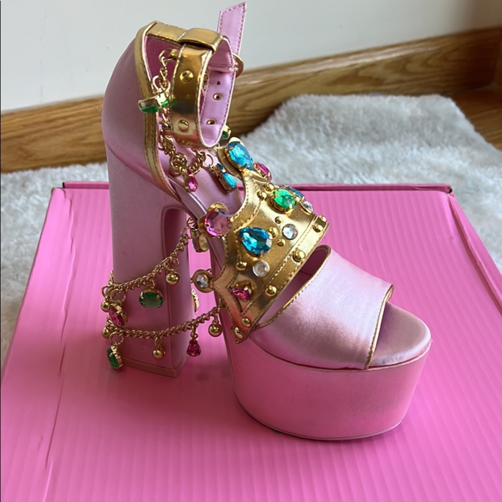 Brand new summer wedges